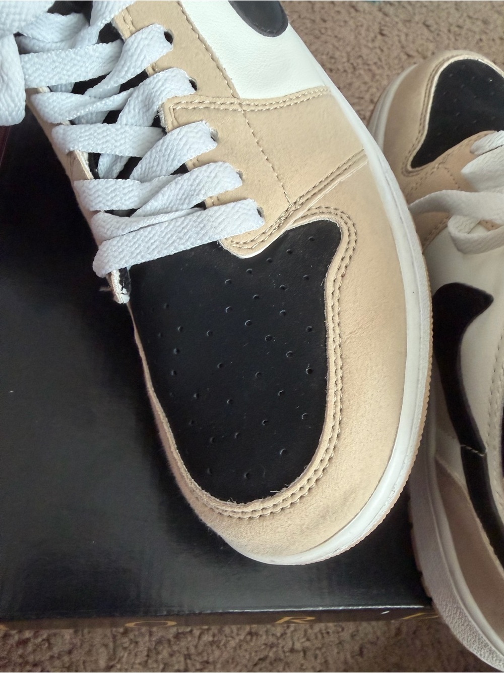 women's Nike Air Jordan 1 Mid Desert Sail sneakers - Picture 7 of 8